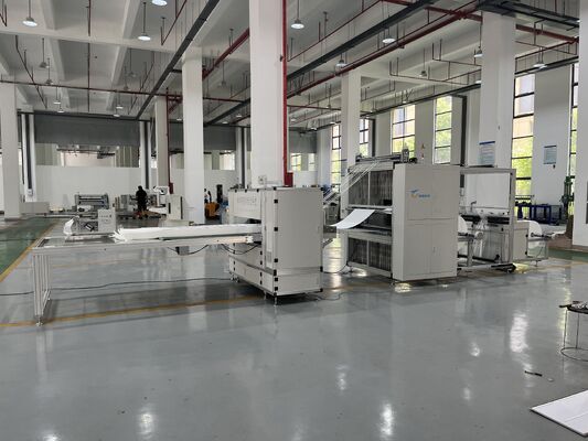 Стабилизированное автомобильное производство фильтра подвергает длинное бортовое оборудование механической обработке ранта стрейнера фильтра