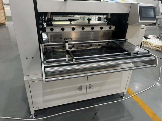 Энергосберегающая и неприхотливая полуавтоматическая машина для фальцовки фильтровальной бумаги в линиях тяжелого производства